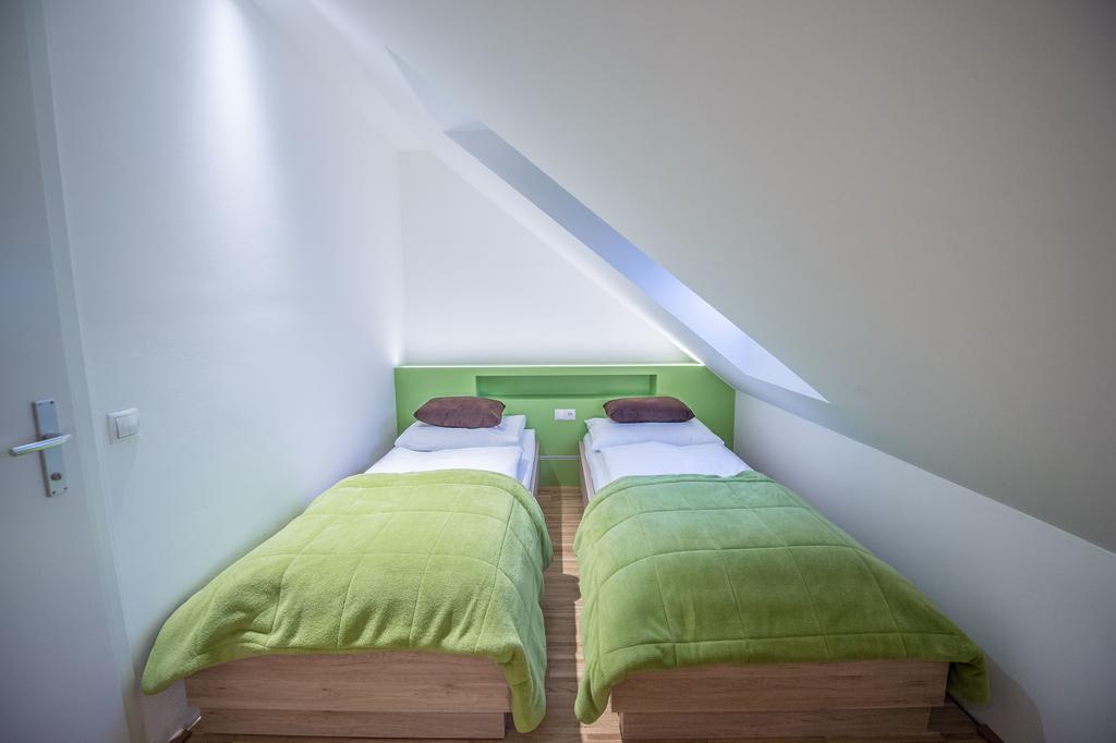 Hotel Restaurant Meyer Kalsdorf bei Graz Eksteriør billede
